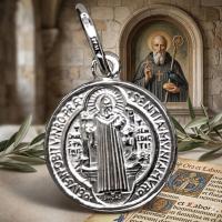 Medalla San Benito Cruz 17mm Plata Ley Estuche Regalo - Protección Espiritual Unisex - details 2