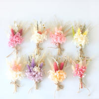 1pc Mini Bouquet De Flores Naturales Secas Para Bodas Boutonnieres Para Best Men Y Llaveros Broche De Flor Corsé Decoración De Navidad - details 0