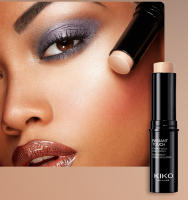 KIKO Milano RADIANT TOUCH CREAMY STICK HIGHLIGHTER , Iluminador en stick: textura cremosa y acabado radiante - details 5