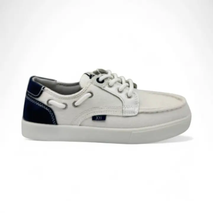 Zapatillas marca Xti para infantil en color blanco - 1