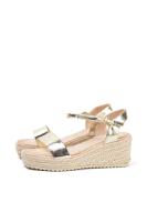 Lyla Wang sandalias doradas con cuña de esparto diseño trenzado y elegante cierre perfectas para el verano - details 4