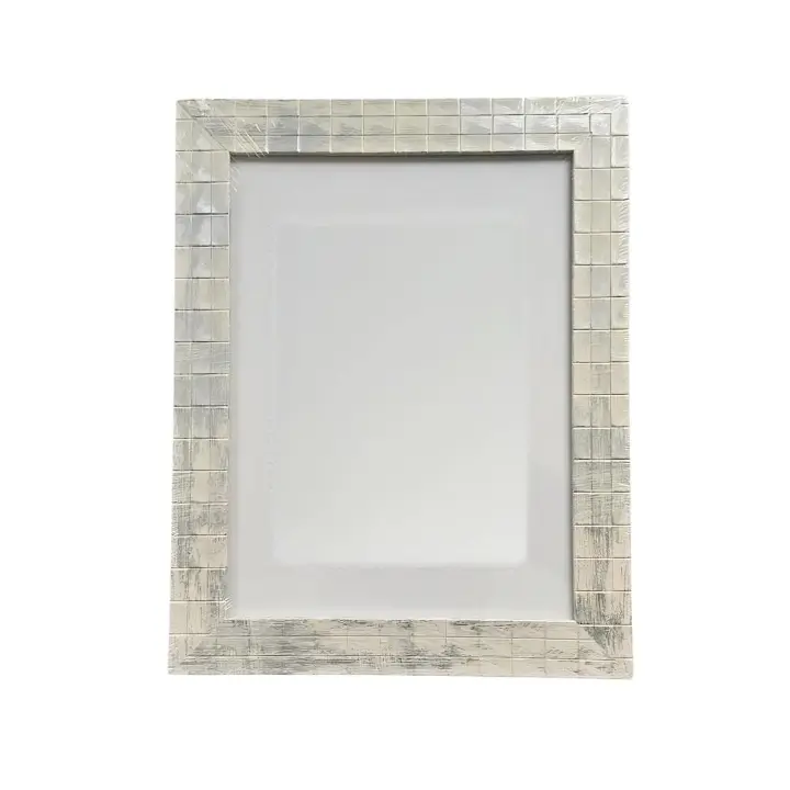 Marco para Fotos Gris con Soporte y Lámina de Metacrilato Ideal para Exhibir tus Recuerdos de Forma Elegante Disponible en Varios Tamaños Ideales para Hogar u Oficina - 1