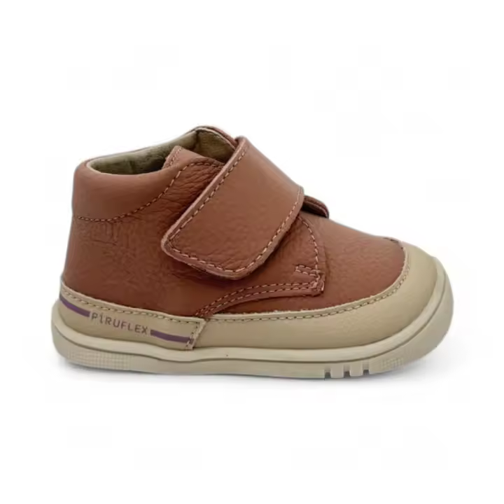 Zapatos marca Piruflex para infantil en color rosa - 1