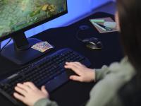 Ratón Gaming Trust GXT 109 Felox, Ligero y Preciso, DPI Ajustable Hasta 6400, Iluminación LED RGB, Diseño Ergonómico y Ambidiestro, Cable Trenzado Antienredos, 6 Botones Programables, Plug & Play, Ideal Para Gamers Que Buscan Máxima Precisión y Comodidad - details 1