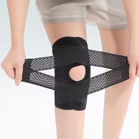 Rodillera ajustable para hombres y mujeres con estabilizador lateral para correr, hacer ejercicio y deportes. Rodillera de compresión rotuliana para dolor de artritis, desgarro de menisco y recuperación de lesiones por tendinitis (1 unidad). - 1