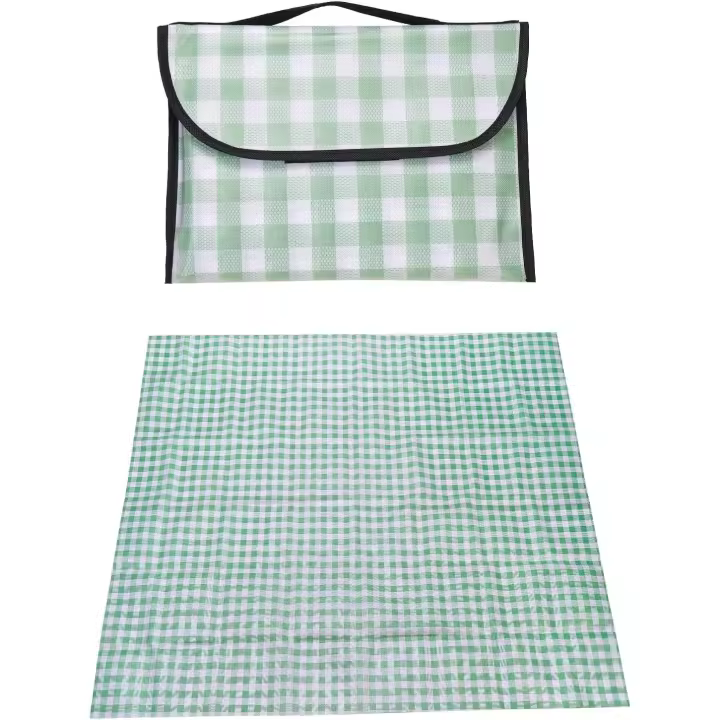 Manta de picnic plegable, impermeable y resistente a la arena, práctica y práctica, ideal para playa, camping, senderismo, viajes y picnic (verde, 150 x 180 cm). - 1