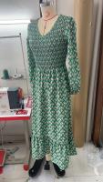 Vestido Largo Para Mujer Con Estampado Verde Y Acolchado Estilo Europeo Otoño 2024 Moda Oficina Lady Cuello V Manga Puff Polyester - details 2