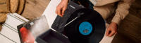 Tocadiscos Bluetooth VC400, Reproductor por Bluetooth y USB, Digitalización de vinilos, 2 Altavoces Incorporados, Diseño de Maleta Vintage | PRIXTON - details 2