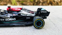 Modelo De Coche De F1 Bburago 1:43 Mercedes-AMG W12 44 Lewis Hamilton 77 Valtteri Bottas Simulación Metálica Juguete Super Para Coleccionistas - details 4