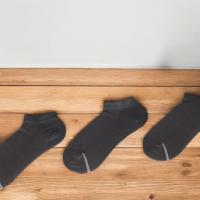 Geshop 6 Pares Calcetines Tobilleros Algodón Transpirables  Calcetines Algodón Hombre Mujer  Caña Rematada  Color Negro, Blanco. - details 2