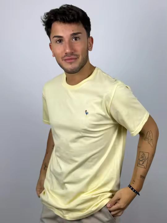 Camiseta Patadegayo Alfred Amarillo. - 1