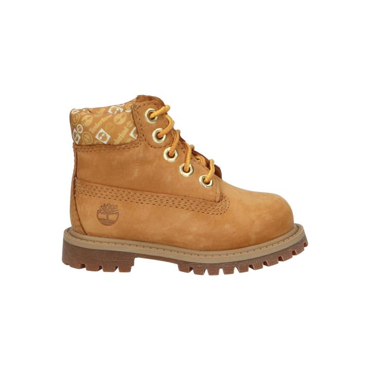 Timberland Girl's Boots in Brown, durable leather with textile lining, rubber sole, closed toe, perfect for autumn-winter outdoor activities, ideal girl winter boots for versatile use.