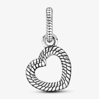 Charm de Colgante en Plata DE LA Cadena de Huesto de Serpiente Forma de Corazón Hueco 399094C00,Incluye Caja Original - details 0
