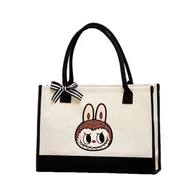 Bolsa de lona beige de Labubu (diseño cartoon), bolsa de mano práctica para mujer, tote bag - 1