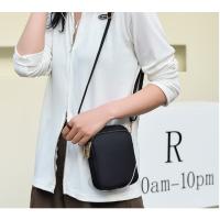 Crossbody mobile phone bag Black - details 2