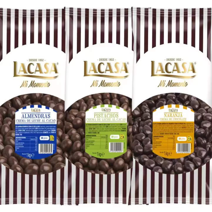 Lacasa Mi Momento pack 3kg bolas: Almendra con chocolate con leche ,Dados de naranja con chocolate Negro ,Pistachos con chocolate Leche - 1
