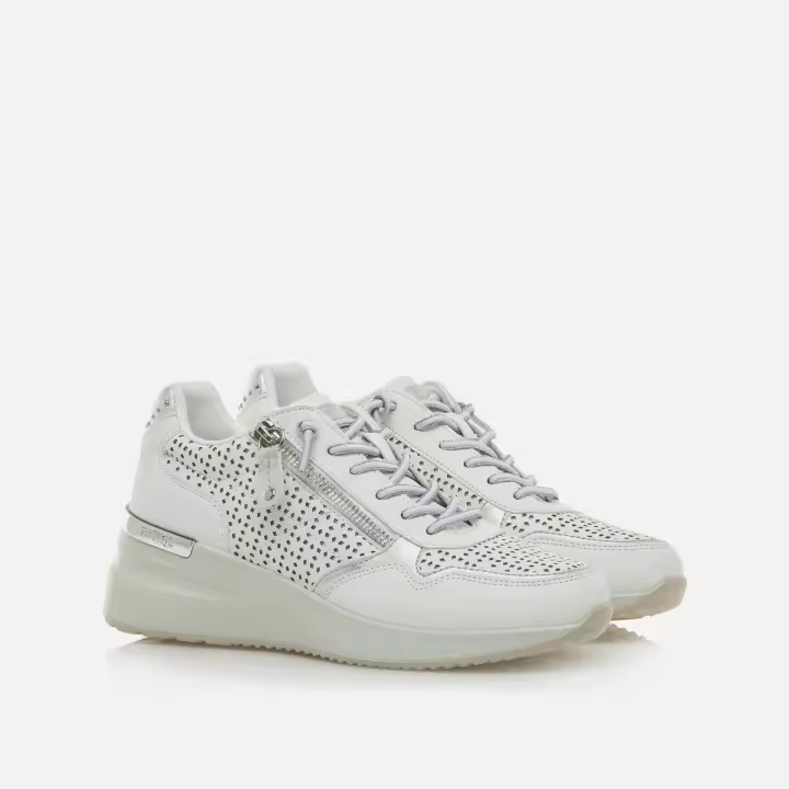 Zapatillas blancas de plataforma modelo Goa de Mustang, para mujer. - 1