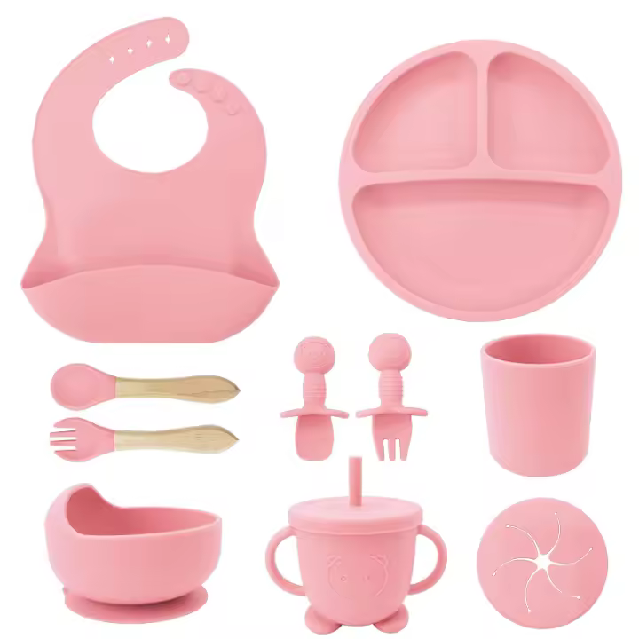Vajilla de Bebé Silicona, 10 piezas de Vajilla Infantil, Cuadertos con Plato Sucker, Plato Bebe Ventosa,Tenedor con Mango De Madera, ，Bebe de silicona, Babero Set vajilla silicona Bebe - 1