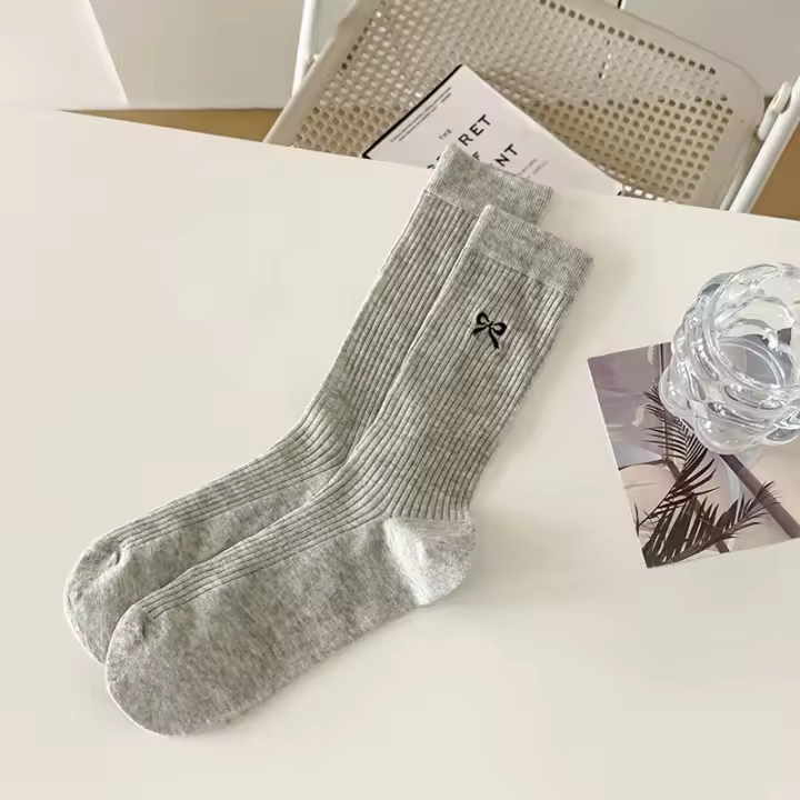 Calcetines Largos Finos Y Respirables Para Mujer Y Niñas En Color Sólido Japoneses Estilo Casual Para Primavera Y Verano - 1