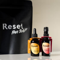 Set Efecto Buena Cara Unisex – Sérum Iluminador Antioxidante & Antiarrugas + Crema Perfeccionadora Hidratante con SPF 25 – Unifica el Tono y Corrige Imperfecciones – Apto para Todo Tipo de Piel – Pack SHINY HAPPY PEOPLE | RFB Reset Free Beauty - details 1