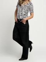 Camiseta print ama de Aire Retro. Camieta en total print y escote en pico - details 1