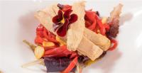 Filetes de Melva Canutera 975gr en aceite de girasol La Tarifeña: una delicia andaluza de temporada, cuidadosamente elaborada de forma artesanal, que destaca por su sabor suave y su textura excepcional. - details 0