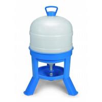 Bebedero con Patas para Gallinas 30 LITROS COPELE Bebedero para gallinas con capacidad de 30 litros y fabricado totalmente en plástico de alto impacto, que garantiza una gran resistencia y durabilidad - details 0