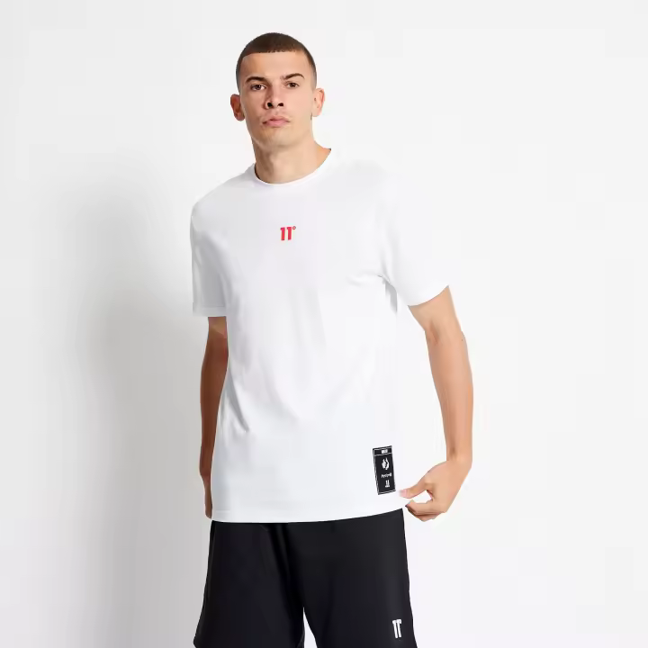 Eleven Degrees 11º Camiseta con gráfico mundial - Blanco 11D3735-002. - 1