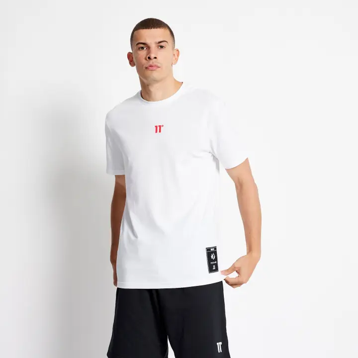 Eleven Degrees 11º Camiseta con gráfico mundial - Blanco 11D3735-002. - 1
