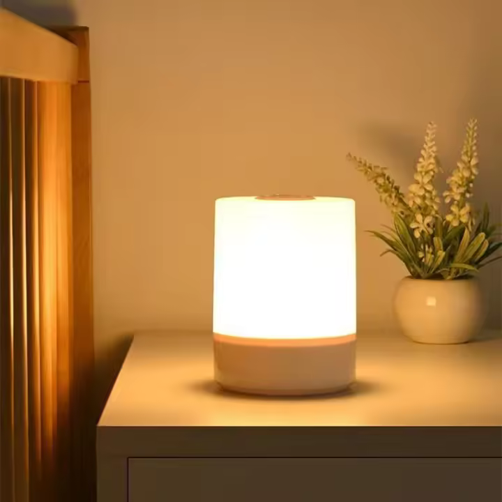 Lámpara De Noche LED Toque Recargable Para Mesa Iluminación De Dormitorio Luz Dimmable Decorativa Para Lectura Y Decoración - 1