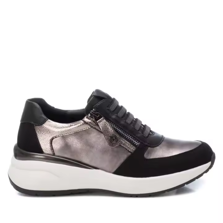Deportiva moda Xti para mujer 143358 color negro - 1