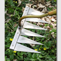 Pala De Jardín De Acero Para Rascar Y Aclarar Tierra Herramienta Agrícola Para Recoger Malezas Y Limpiar Hojas Uso En Jardinería Y Granjas - details 2