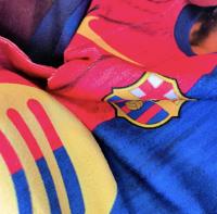 Barcelona Toalla Playa lamine Yamal, 70 x 140 cm, Barça, toalla lamine Yamal, toalla de barcelona, toalla de fútbol, fútbol barcelona, FCB, 100% microfibra, producto oficial, original. - details 2
