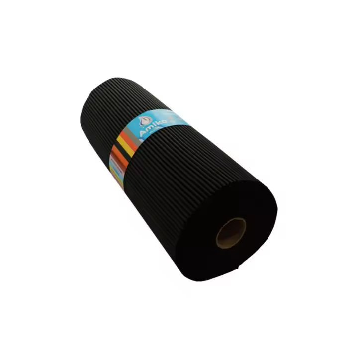 ROLLO DE ALFOMBRA ANTIDESLIZANTE ABIERTO NEGRO AMIKO DE 12Mx65CM - 1