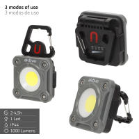 Aktive - Foco LED portátil 1000 lm, luz potente con alcance 30 m, 3 niveles intensidad, batería recargable USB con 2-4,5 h de autonomía, base magnética y clip giratorio, compacto 8x8x4 cm, resistente a salpicaduras IP44, ideal para camping y emergencias - details 2