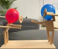 Batalla de figuras de Bambú con Globos PARA 2 JUGADORES: Muñecos de Batalla de Madera hechos a Mano para emoticonos Batallas de 2 jugadores: Juego de fiesta de Batalla de Globos de Ritos - details 3