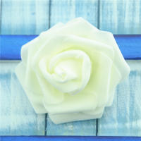 50pcs Rosas Blancas De Esponja PE Artificiales De 6cm Para Decoración De Casamiento Y Manualidades DIY Flores Falsas Para Hogar - details 10