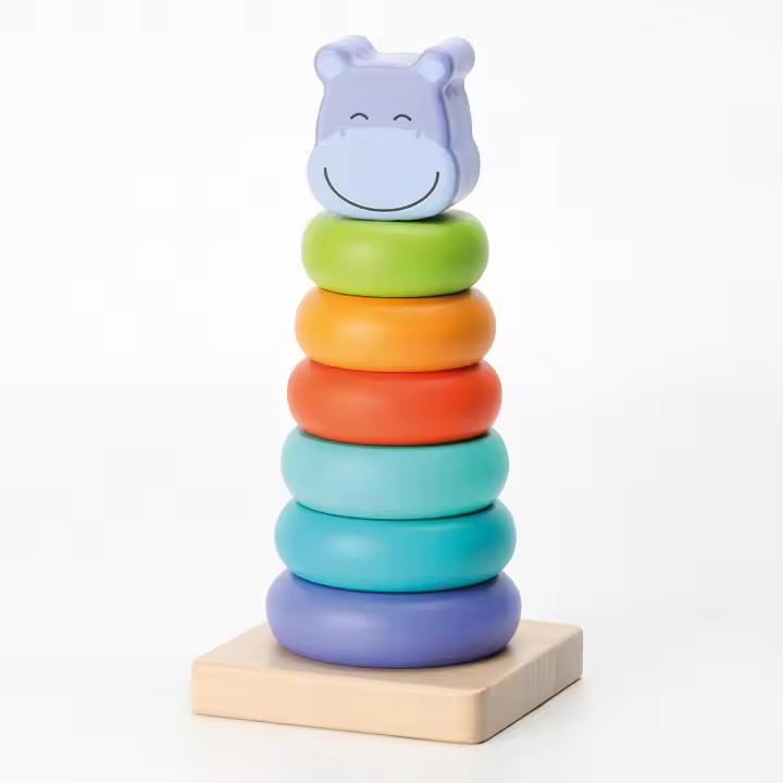 Pirámide Jocca con cabeza de hipopótamo realizado en madera maciza de calidad ideal para decorar y como juguete ayuda a su psicomotricidad mientras montan, juegan, descubren y aprenden formas y colores. - 1