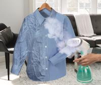 Plancha de vapor vertical con mango ergonómico para eliminar arrugas, desinfectar y desodorizar la ropa. 1500W de potencia, sistema anti goteo, calienta en 45 segundos, capacidad de 280 ml, pesa solo 1kg y viene con accesorios - details 0