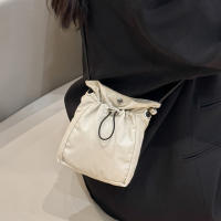 Bolso De Hombro Casual Versátil Mini Bolsa Para Teléfono Color Sólido Estilo Simple Bolsa Cruzada De Almacenamiento Material De Nylon - details 13