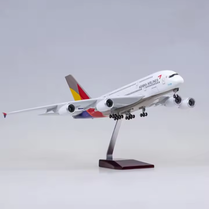 Modelo De Avión Asiana Airbus A380 47CM Escala 1/160 Con Luces LED Y Ruedas Juguete De Avión Metal Para Coleccionistas - 1