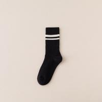 Calcetines De Mujer Estilo Casual Breto Negro Blanco Algodón Transpirable Medio Torsionado Bordado Letras Suaves Para Otoño - details 12