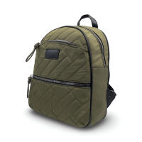 Mochila de nylon acolchado disponible en varios colores. Colección Primavera-Verano 2024. Ligera y cómoda con material lavable. Asas ajustables. CAMAR - details 4