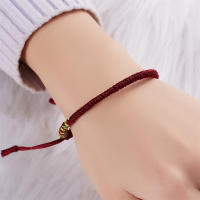 Pulsera Ajustable De Hilo Rojo Para Mujeres Y Hombres Hecha a Mano Con Nudos Budistas De Tíbet Pulsera De Oración De Sueños Joyería De Amistad Regalo - details 6
