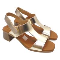 Sandalias marca Oh! My Sandals modelo 5617 en color dorado - details 4