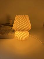 Lámpara De Mesa Para Niña Lámpara De Noche LED En Forma De Setas Decoración De Habitación Lámpara De Escritorio De Vidrio Iluminación Moderna Para Dormitorio Y Sala De Estar - details 9