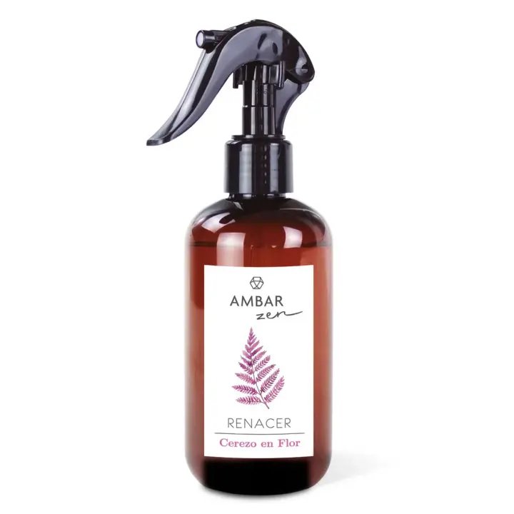 LILI HOME Ambientador ZEN ÁMBAR – Relajación y bienestar en tu hogar.  ✔️ Mikado (40 ml)✔️ Vela aromática (125 g)✔️ Spray ambientador (225 ml). Fragancias disponibles: 🌸 Cerezo en Flor 🍵 Té Chai 🌲 Ámbar y Cedro - 1