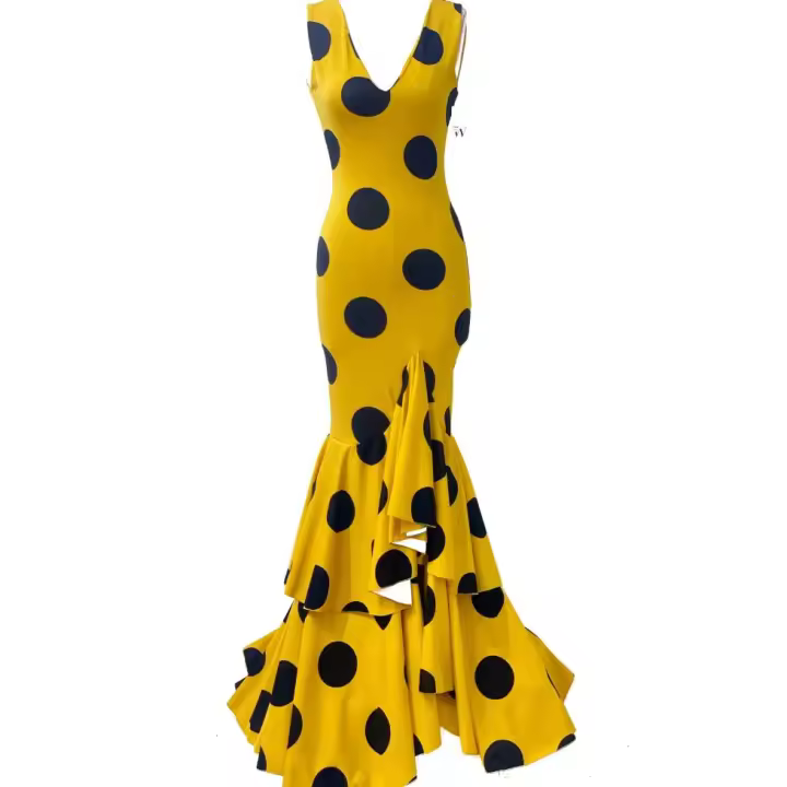 VESTIDO FLAMENCA  LICRA FABRICADO EN    ITALIA . TALLAS XS/S 34/36 - 72CM 60CM 76CM . M/L  38/40 - 80CM 68CM 84CM . XL/XXL  - 42/44/46 - 92CM 80CM 96CM .6XL 52/54/56 -118CM 100CM  LARGO 150CM - 1