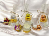 Pack de 10 Velas Aromáticas con Bálsamo de Labios en Bolsa de Regalo - Regalos para Invitados de Boda, comuniones, bautizos, aniversarios, cumpleaños - details 2