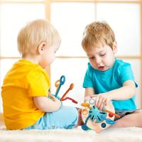 Juguete Sensorial De Silicona Alimentaria UFO Para Bebés Actividad De Pulsera Y Pull Montessori Juguete De Viaje Para Niños De 6 a 18 Meses - details 6